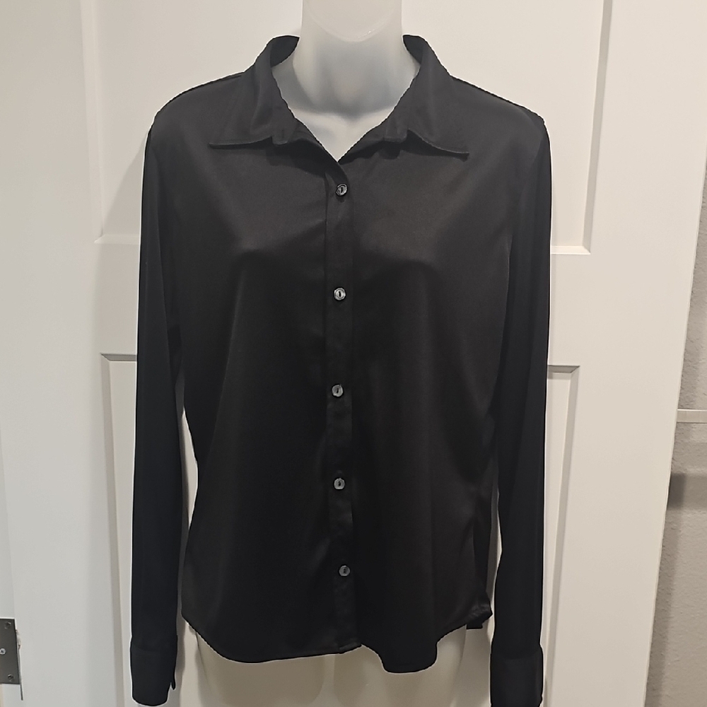 GAP Classic Black Button Up Shirt